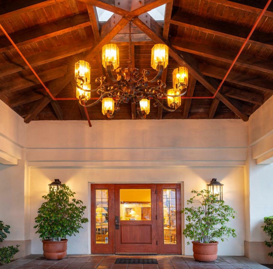 Hotel Clocktower 3*